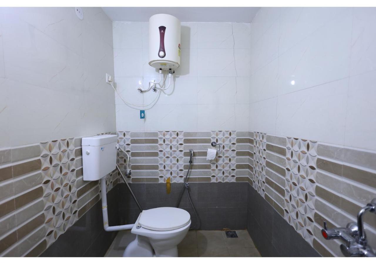 Goyal Bhawan Hotel Khātu Екстериор снимка